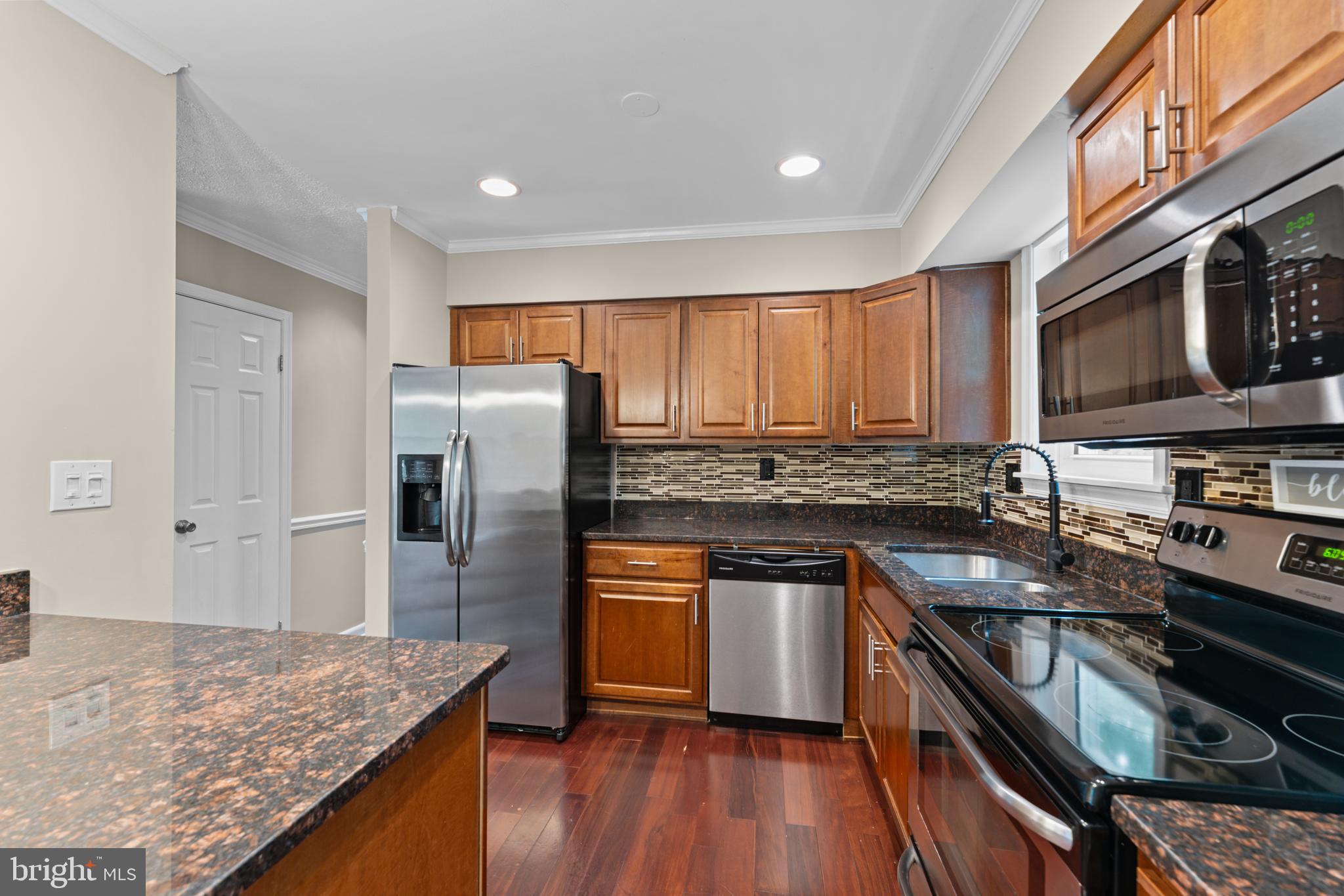 10401 Slocum Court Clinton, MD 20735 - Photo 3 of 27