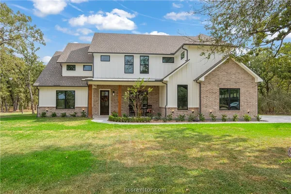 $889,900 | 5529 Woodland Park Drive, College Station, TX 77845