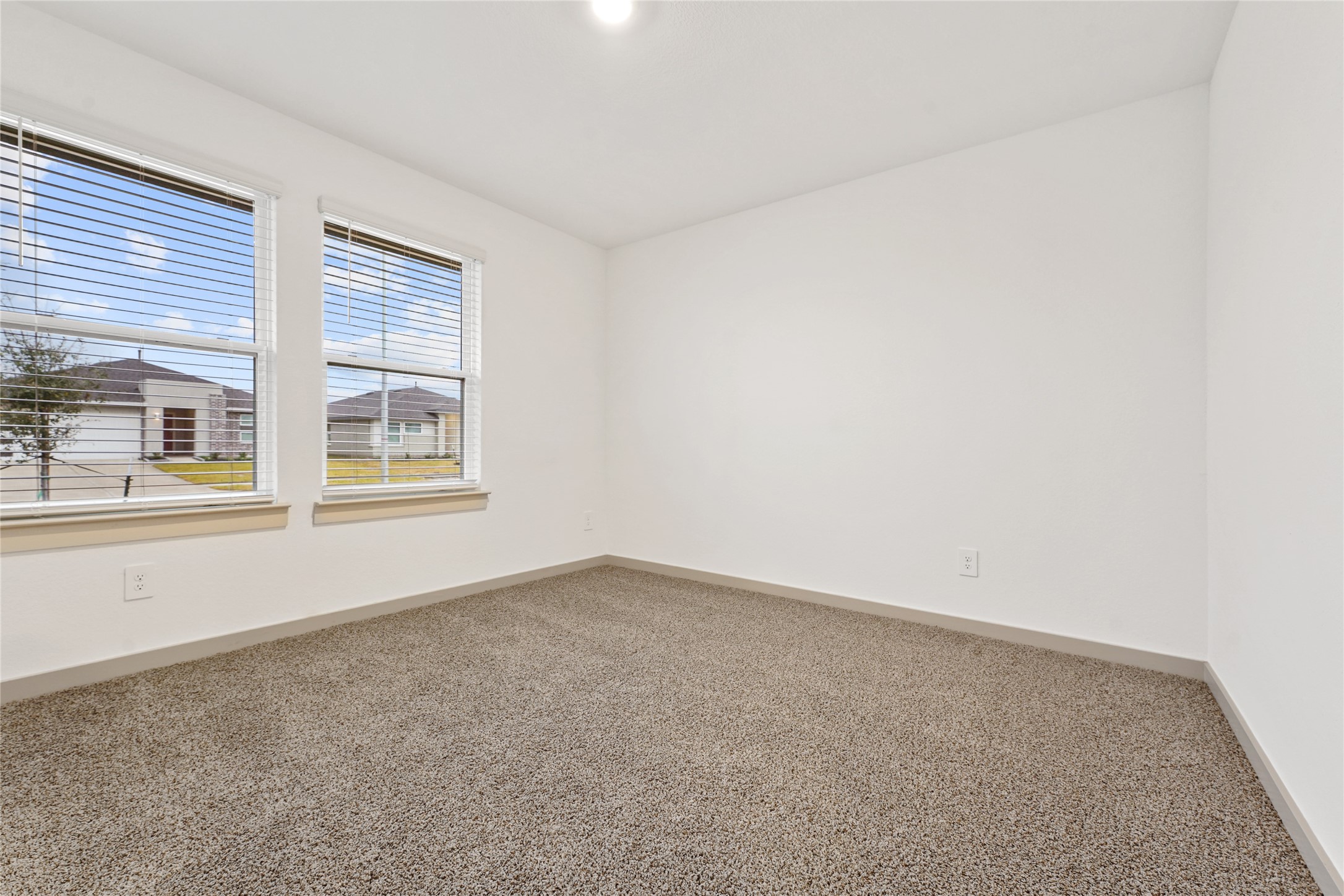 714 Boer Plains Drive Rosharon, TX 77583 - Photo 2 of 11