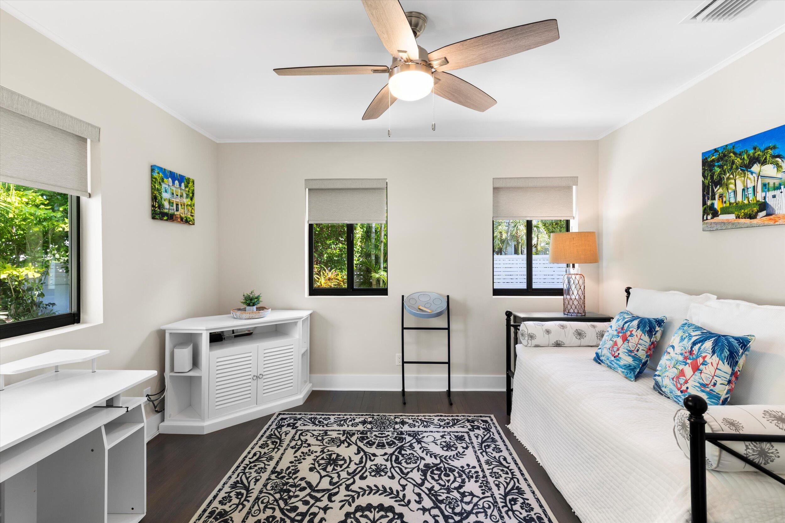 1526 Washington Street Key West, FL 33040 - Photo 41 of 58 58-058