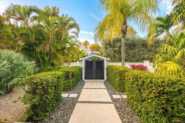 $2,450,000 | 1526 Washington Street, Key West, FL 33040