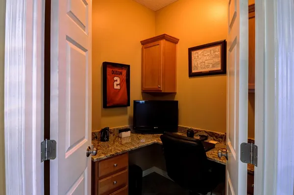 $339,000 | 7656 Glen Laurel Way, Memphis, TN 38125