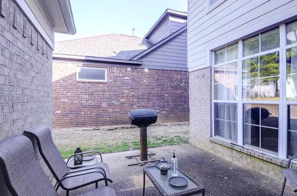 $339,000 | 7656 Glen Laurel Way, Memphis, TN 38125