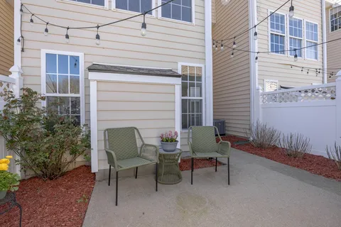 a house view with a outdoor space