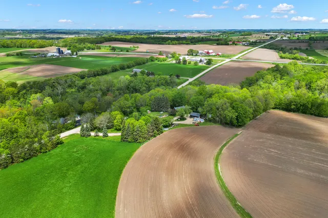 $609,000 | 6372 Wildlife Road, Addison, WI 53002