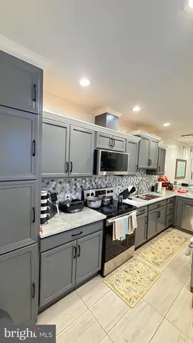 $189,900 | 1151 North 10th Street, Reading, PA 19604