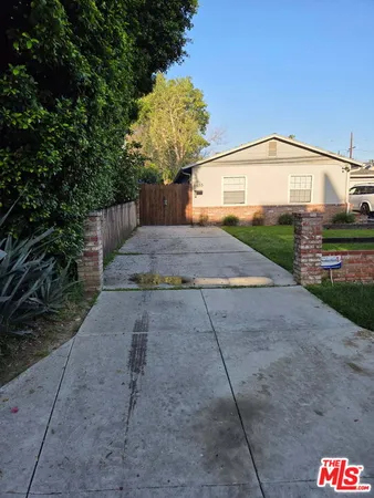 $3,750 | Glade Avenue, Woodland Hills, CA 91303