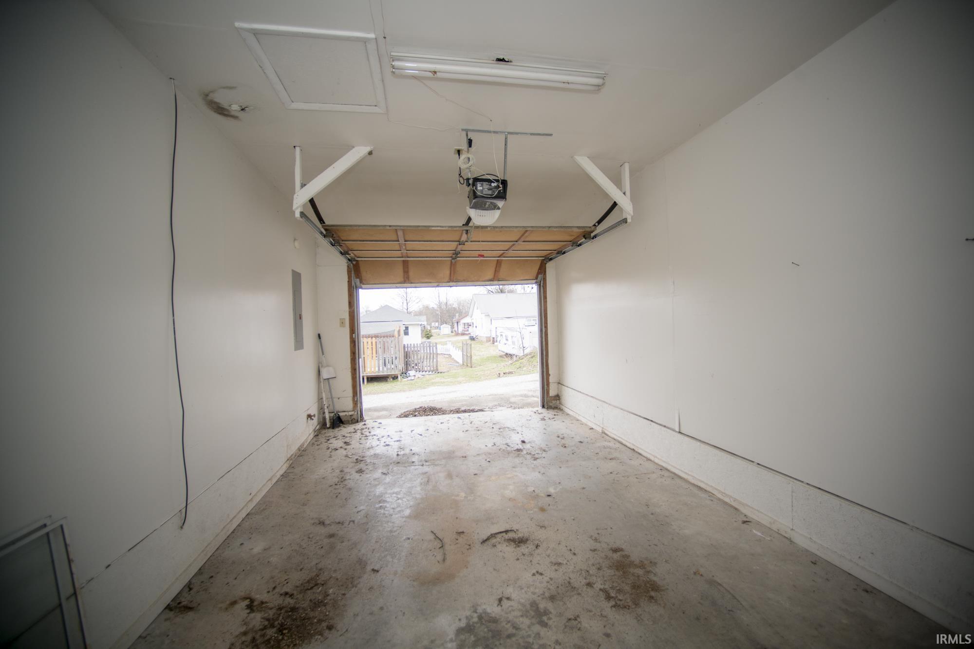 912 North Main Street Bicknell, IN 47512 - Photo 26 of 27