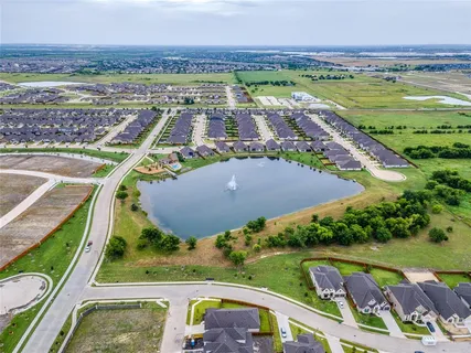a view of an outdoor space and a lake view