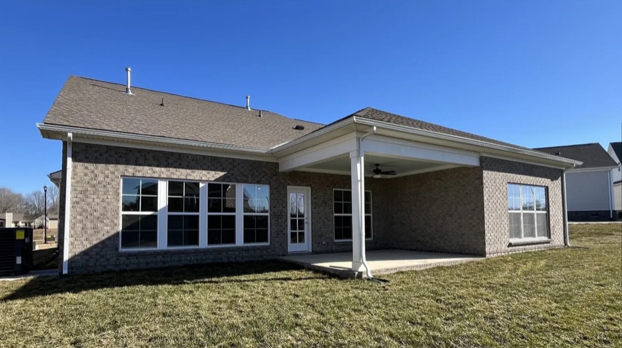 6158 Worthington Road Columbia, TN 38401 - Photo 3 of 48 front view of a house with a yard