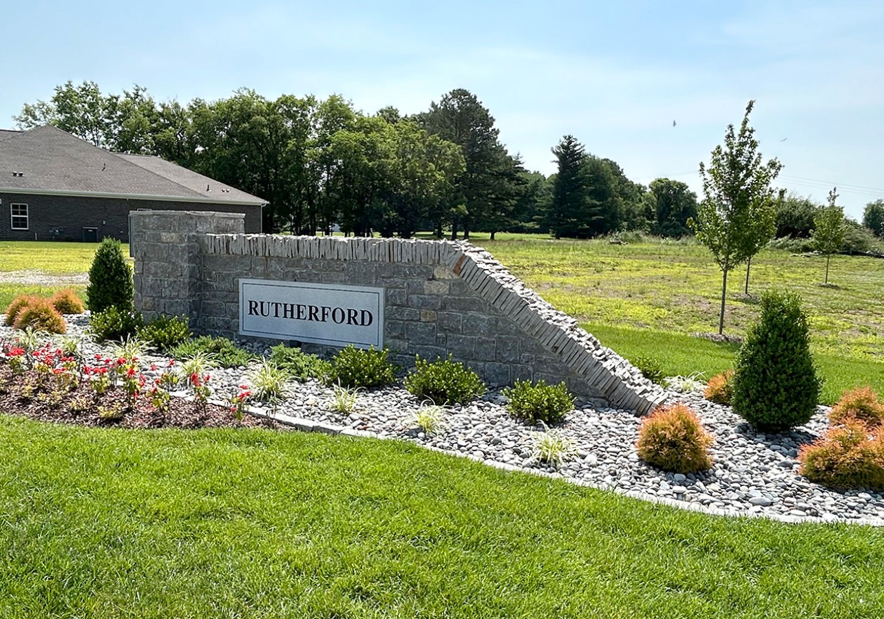 6158 Worthington Road Columbia, TN 38401 - Photo 4 of 48 a view of a garden with an outdoor space