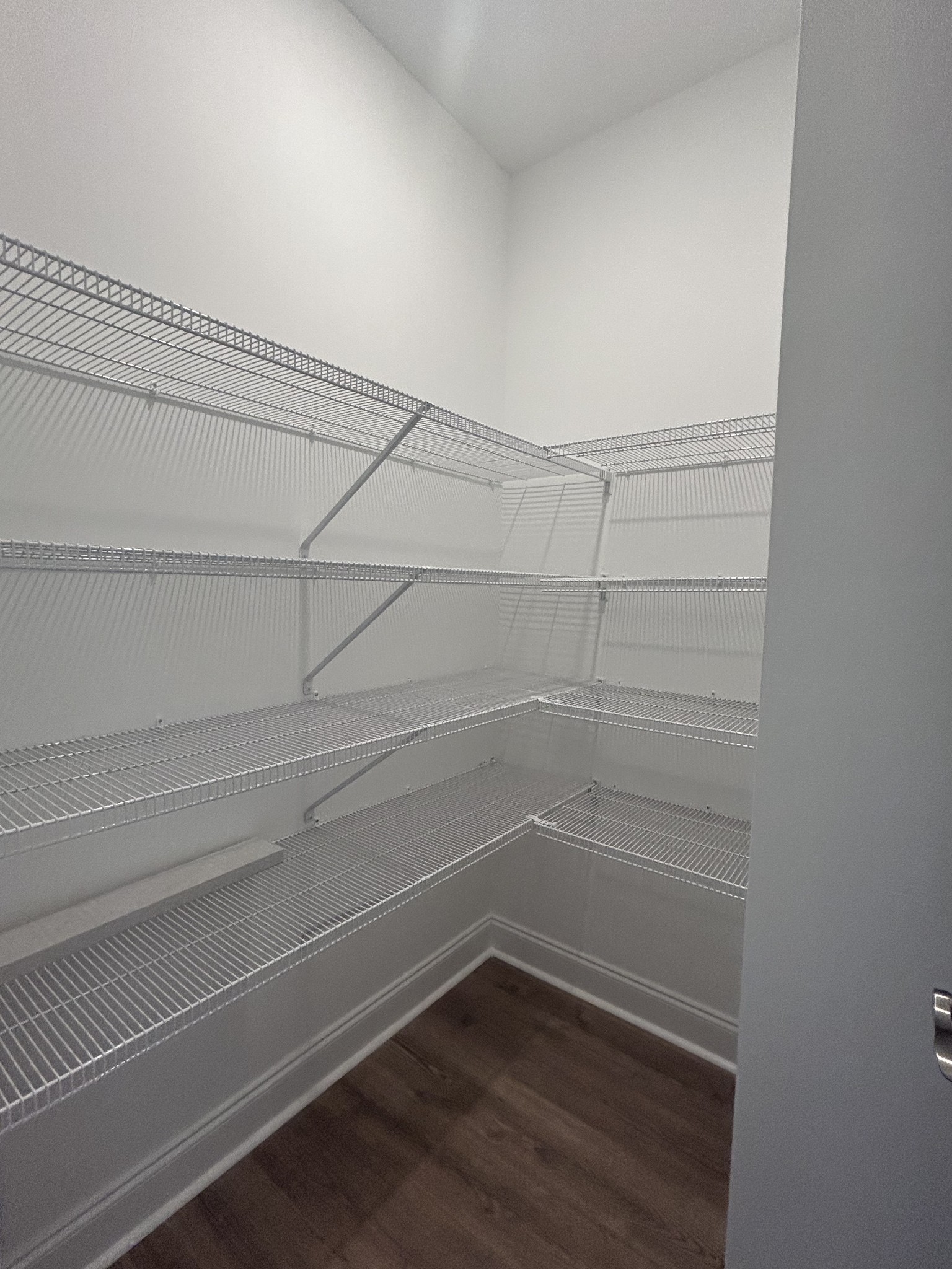 6158 Worthington Road Columbia, TN 38401 - Photo 42 of 48 a view of a room with empty racks