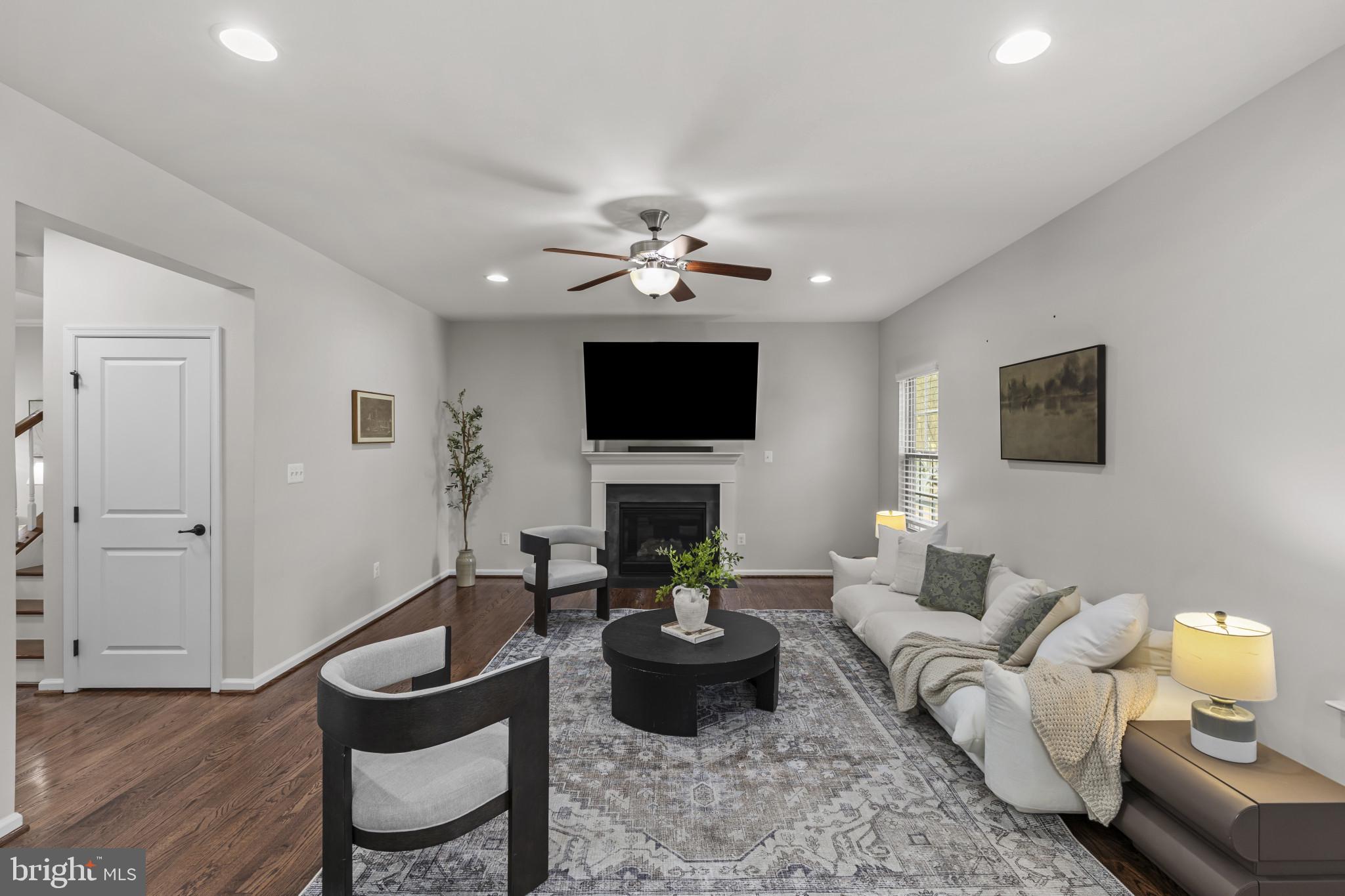 2540 River Rdg Trail Ellicott City, MD 21043 - Photo 22 of 70 Family Room