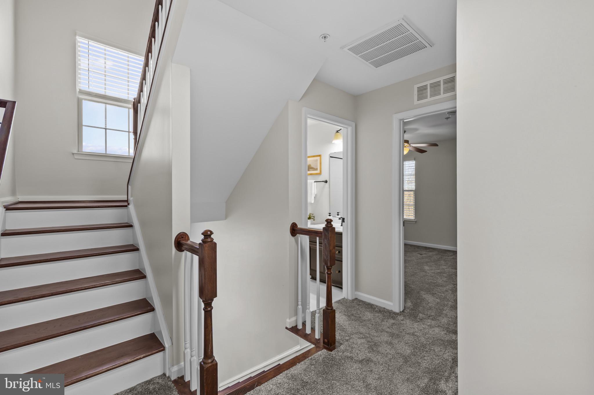 2540 River Rdg Trail Ellicott City, MD 21043 - Photo 27 of 70 Upper Level Landing