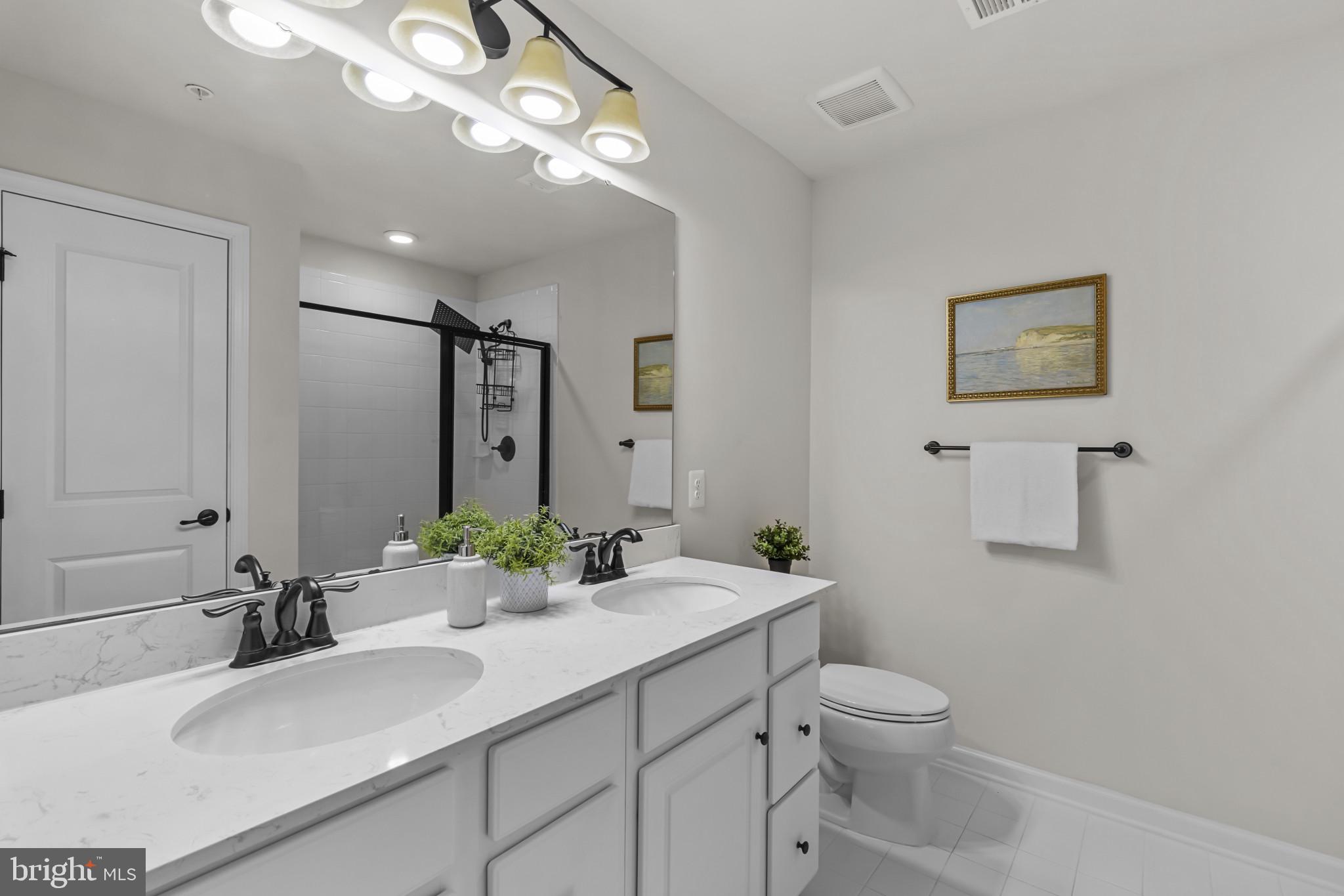 2540 River Rdg Trail Ellicott City, MD 21043 - Photo 33 of 70 Primary Bathroom