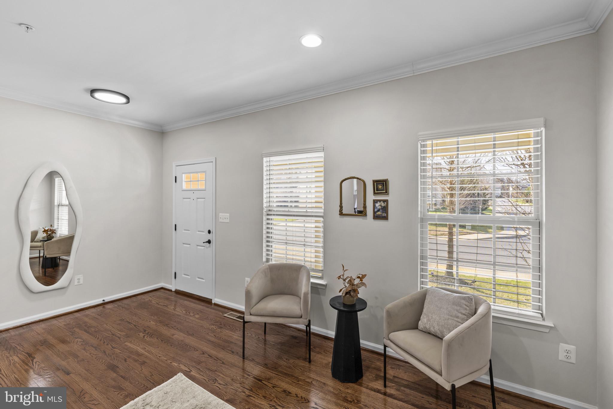 2540 River Rdg Trail Ellicott City, MD 21043 - Photo 5 of 70 Living Room