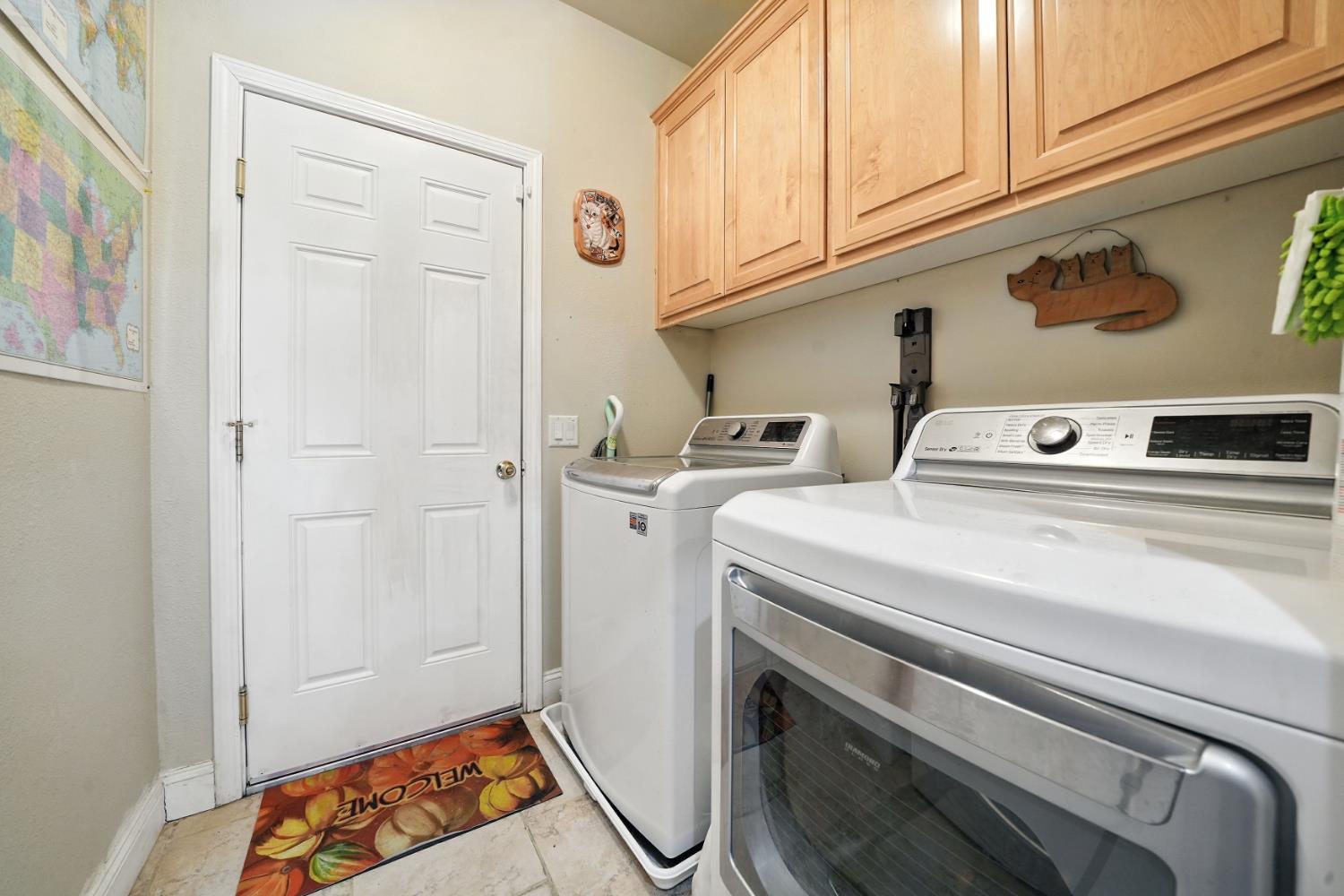 3109 Dunn Road Valley Springs, CA 95252 - Photo 43 of 62 a utility room with dryer and washer