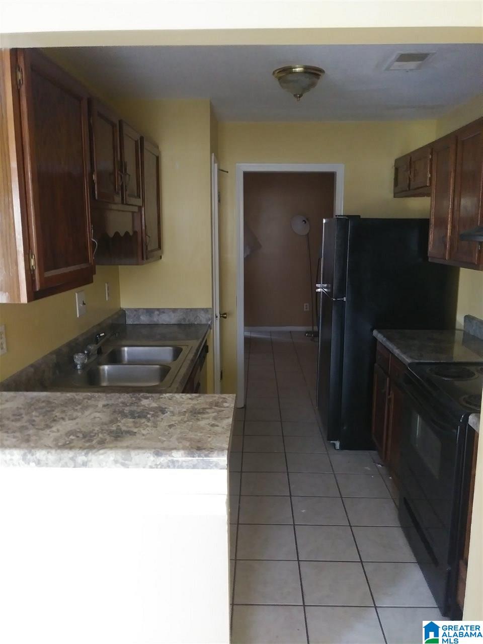 6139 Crest Green Road, Unit 24 Birmingham, AL 35212 - Photo 3 of 8