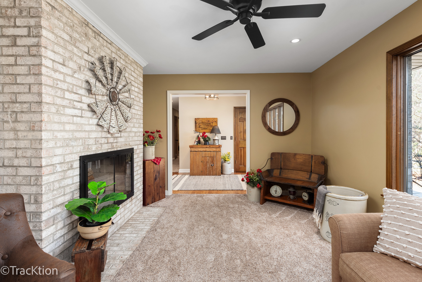 9596 Corneils Road Bristol, IL 60512 - Photo 3 of 35