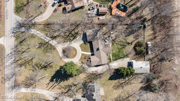 $600,000 | 9596 Corneils Road, Bristol, IL 60512