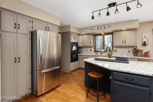 $600,000 | 9596 Corneils Road, Bristol, IL 60512