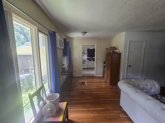 $100,000 | 223 1st Street Northwest, Elbow Lake, MN 56531