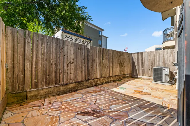 $3,000 | 9910 Orchard Court, Houston, TX 77054