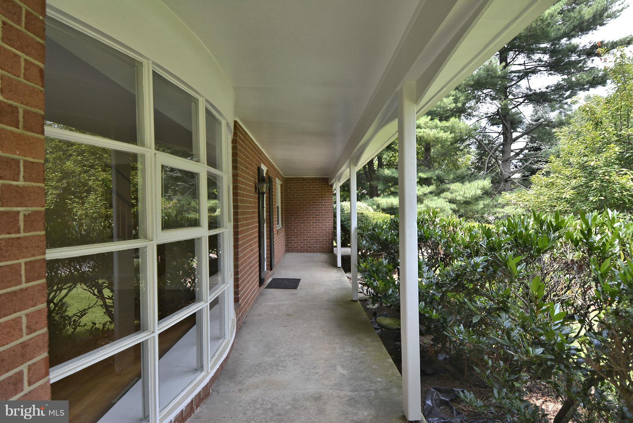 9014 Pittsfield Road Baltimore, MD 21208 - Photo 4 of 30 Front Porch
