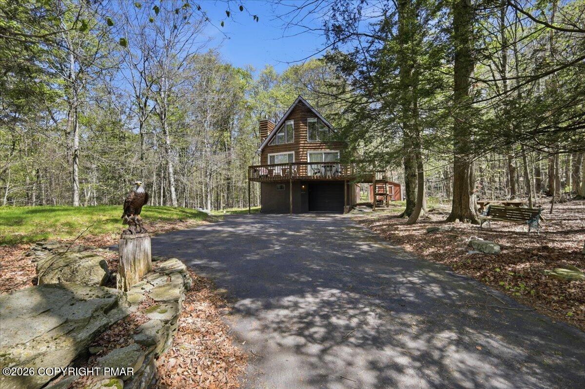 123 Lake In The Clouds Road Canadensis, PA 18325 - Photo 9 of 54 Driveway View