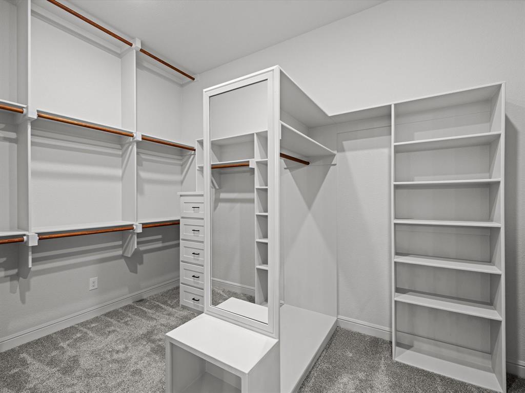 161 Frontera Drive Decatur, TX 76234 - Photo 24 of 40 a view of a walk in closet