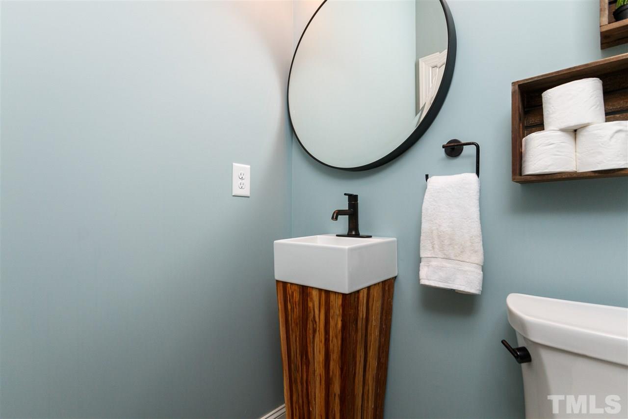 1827 Arlington Street Raleigh, NC 27608 - Photo 13 of 30