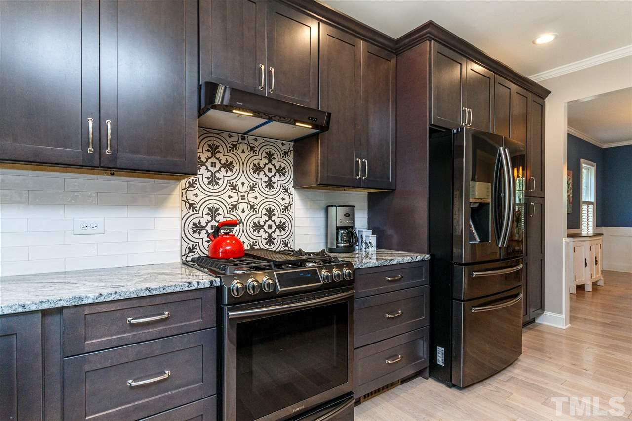 1827 Arlington Street Raleigh, NC 27608 - Photo 9 of 30