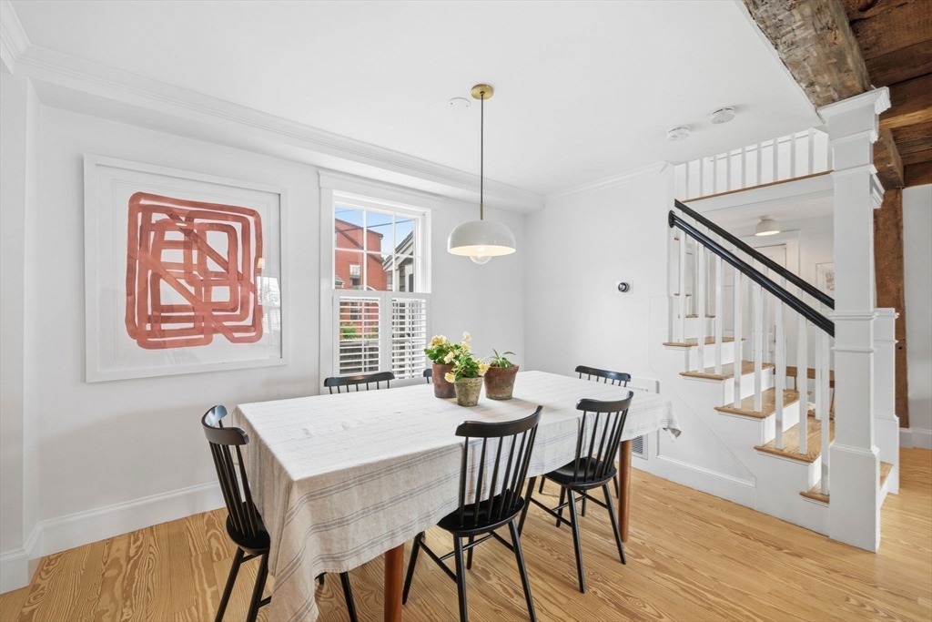 33 Franklin Street Marblehead, MA 01945 - Photo 17 of 42 a dining room with furniture and window