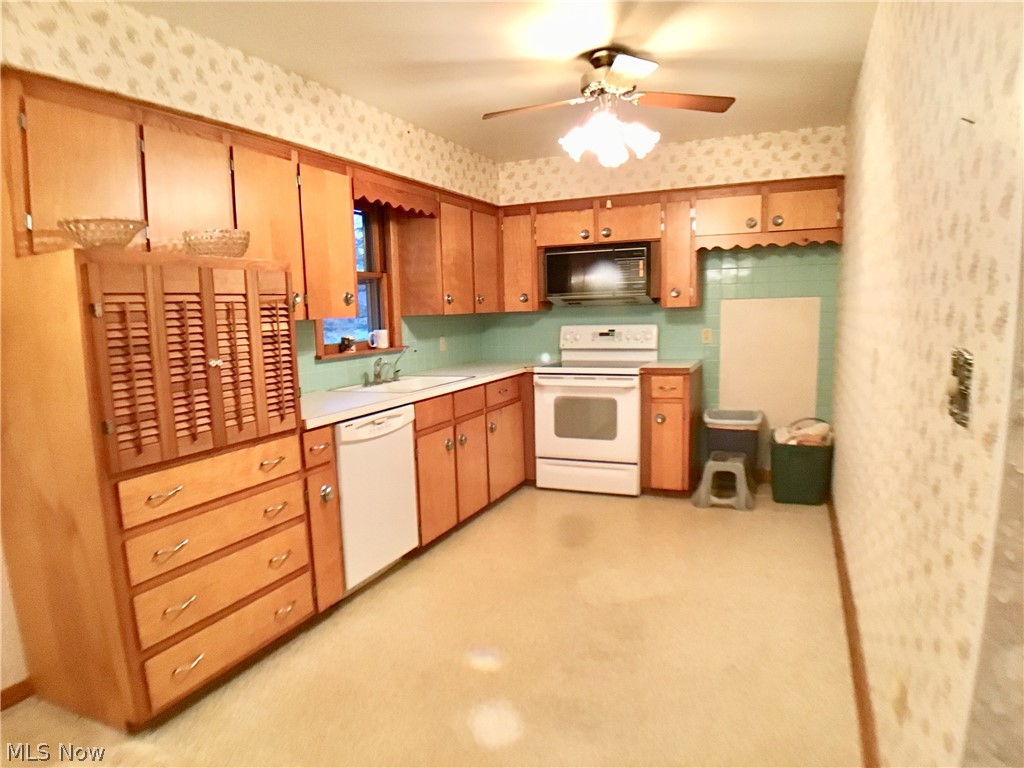 6184 South Oval Road Clinton, OH 44216 - Photo 4 of 22