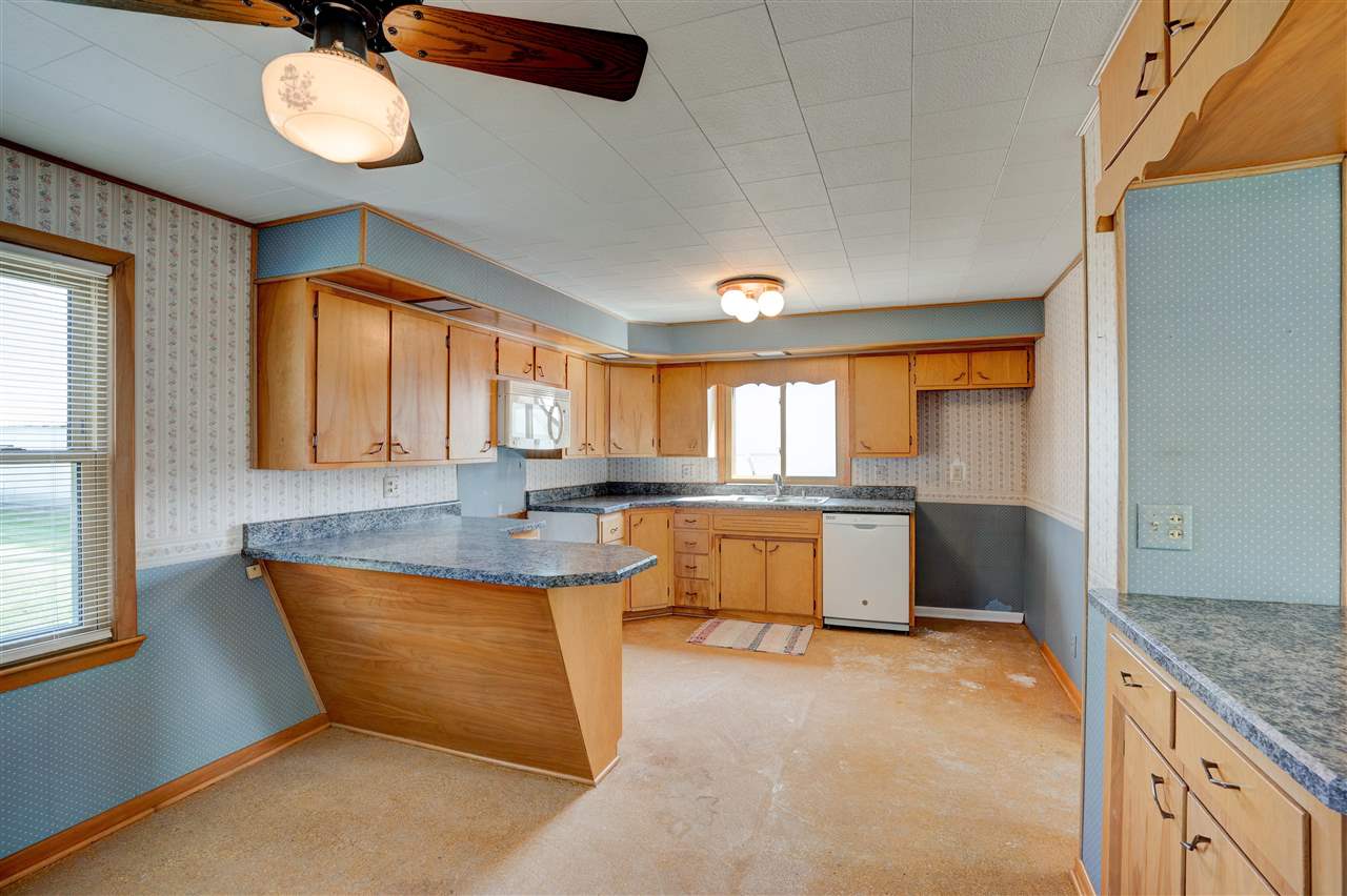2110 285th Street Washington, IA 52353 - Photo 6 of 64 Gallery Image 6