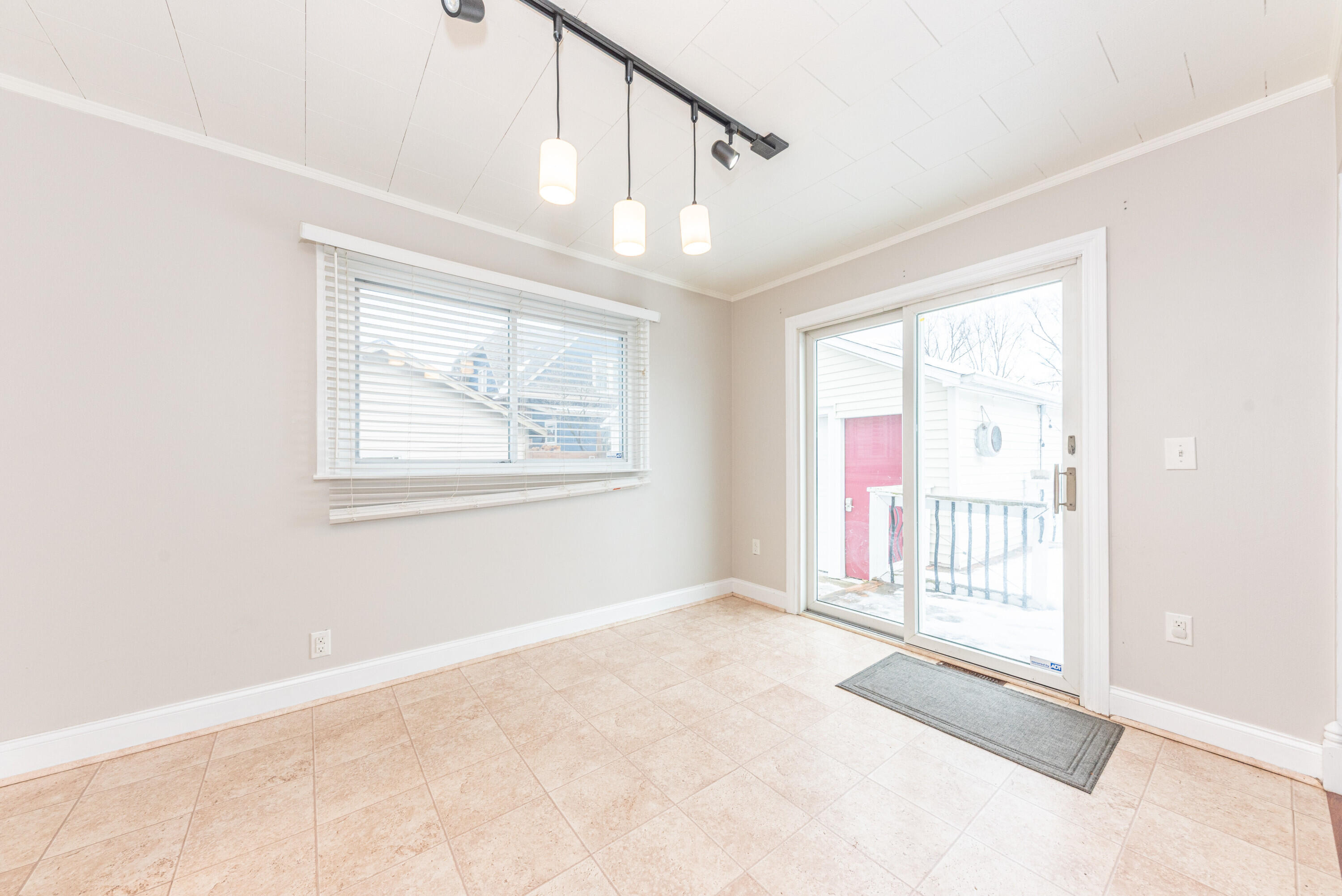 1005 South Wisner Street Jackson, MI 49203 - Photo 13 of 42 042_36