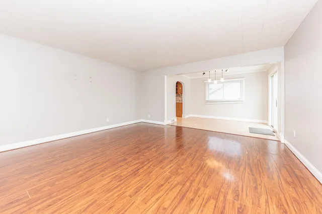 $229,900 | 1005 South Wisner Street, Jackson, MI 49203