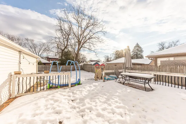 $229,900 | 1005 South Wisner Street, Jackson, MI 49203