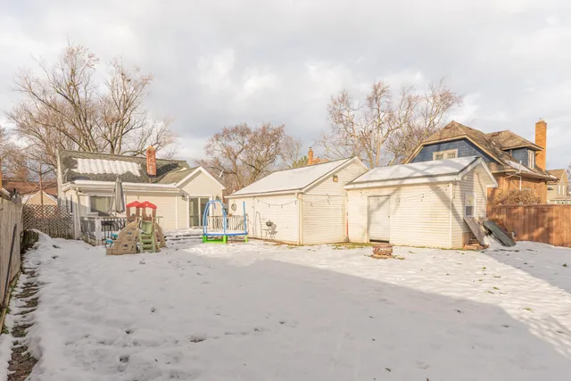 $229,900 | 1005 South Wisner Street, Jackson, MI 49203