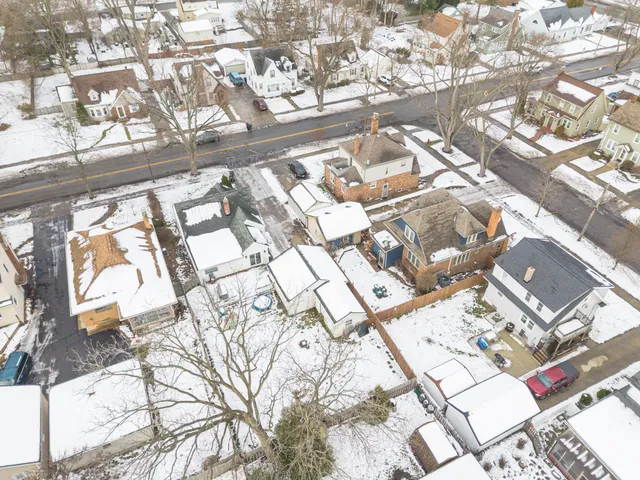 $229,900 | 1005 South Wisner Street, Jackson, MI 49203