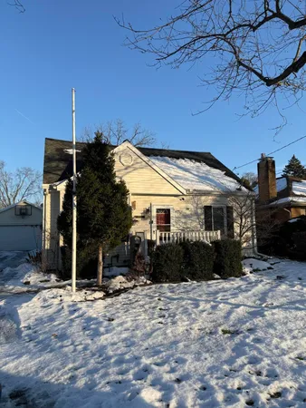 $210,000 | 1005 South Wisner Street, Jackson, MI 49203