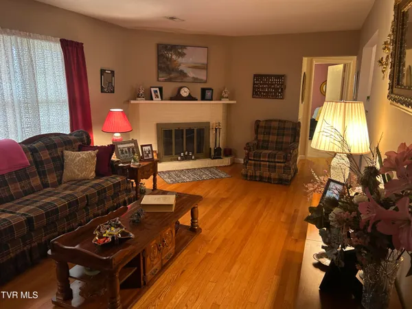 $399,900 | 1130 Hixon Avenue, Greeneville, TN 37743