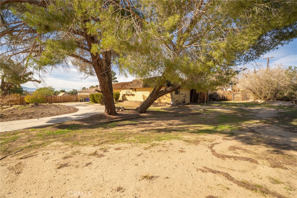 14580 Keota Road Apple Valley, CA 92307 - Photo 3 of 45