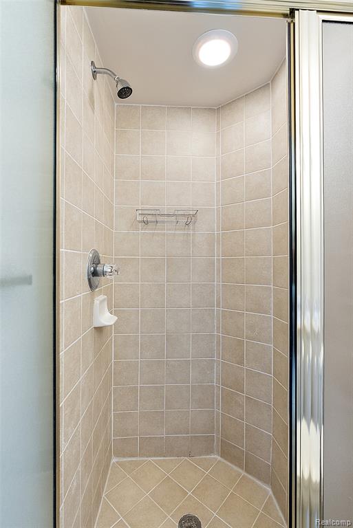 13 North Squirrel Road Auburn Hills, MI 48326 - Photo 47 of 63