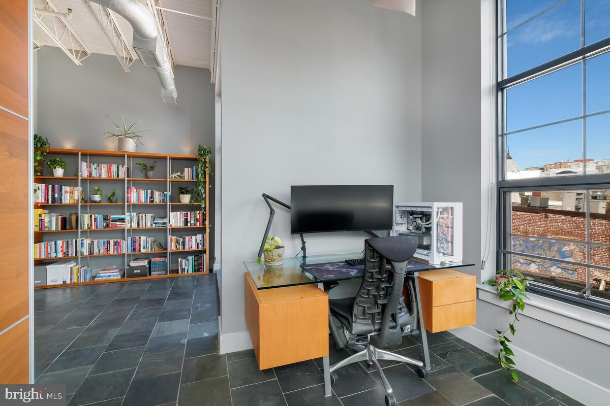 2421 18th Street Northwest, Unit 303 Washington, DC 20009 - Photo 20 of 29 Main Level Suite/Office