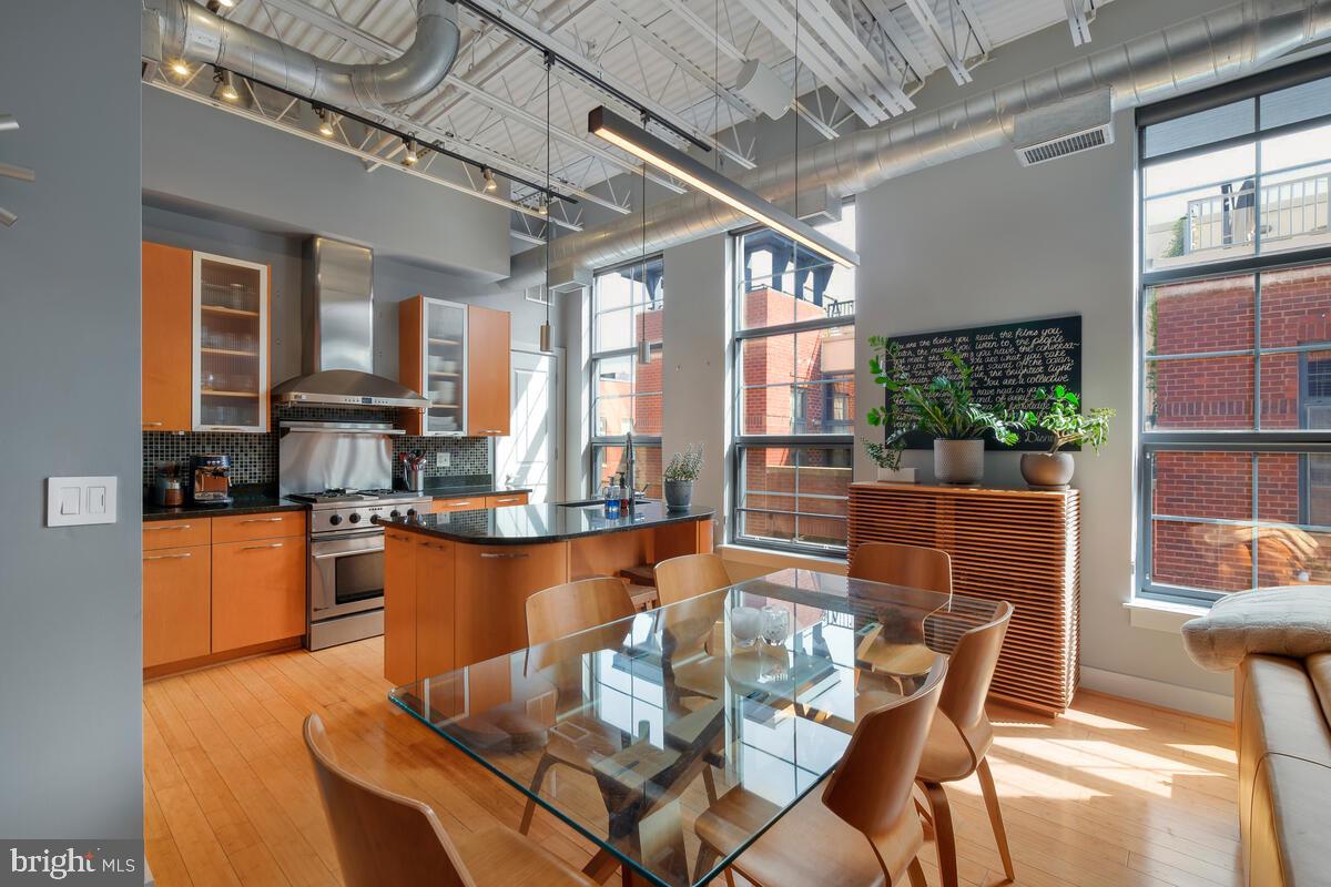 2421 18th Street Northwest, Unit 303 Washington, DC 20009 - Photo 6 of 29 Kitchen