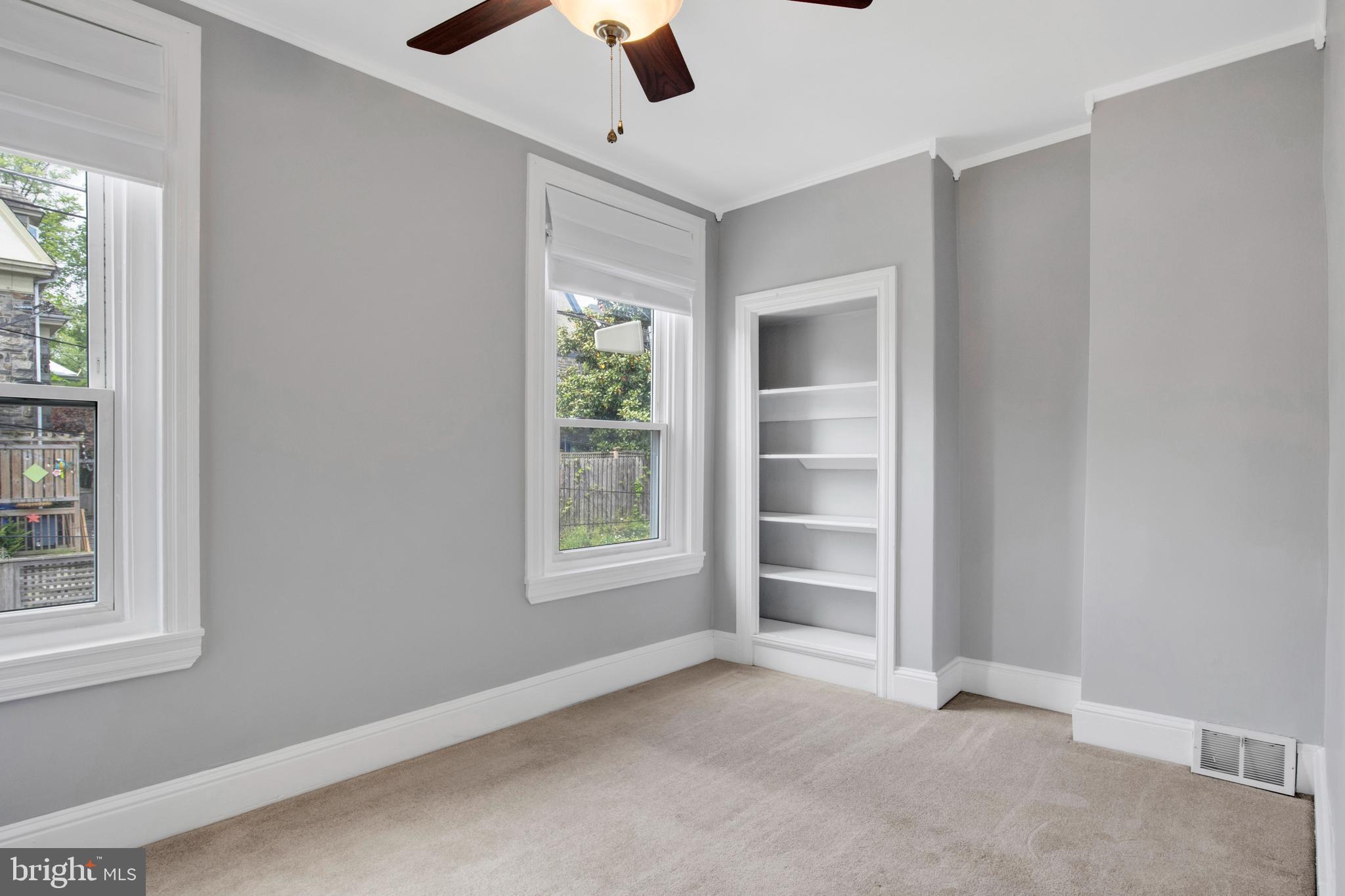 7205 Howard Terrace Philadelphia, PA 19119 - Photo 18 of 23 an empty room with windows and closet