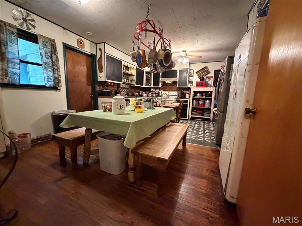8286 Lockman Street Winona, MO 65588 - Photo 2 of 20