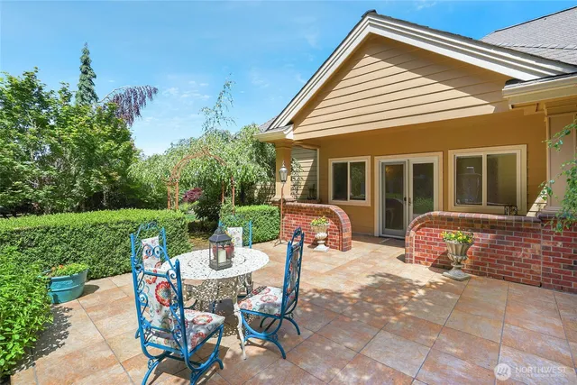 $1,495,000 | 10630 Lundeen Road Southwest, Rochester, WA 98579