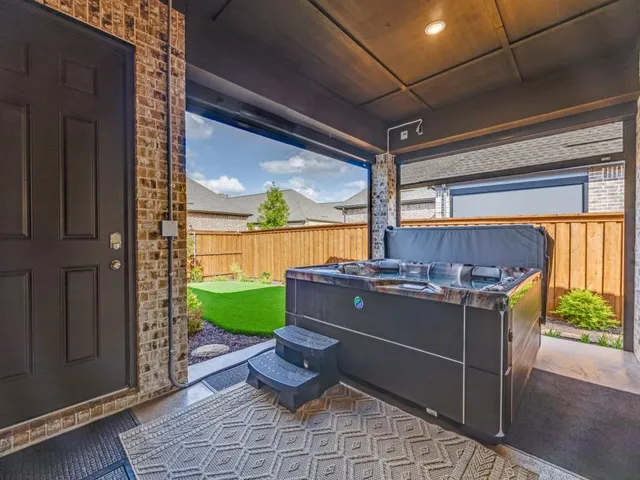 $500,000 | 4805 Blackhawk Green Court, Arlington, TX 76005